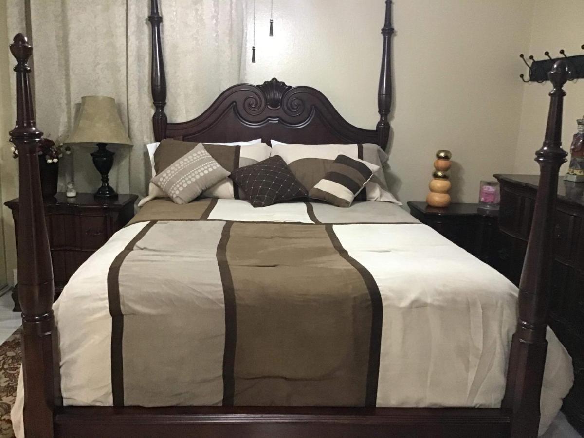 Mary's Luxury House Holiday home Tampa