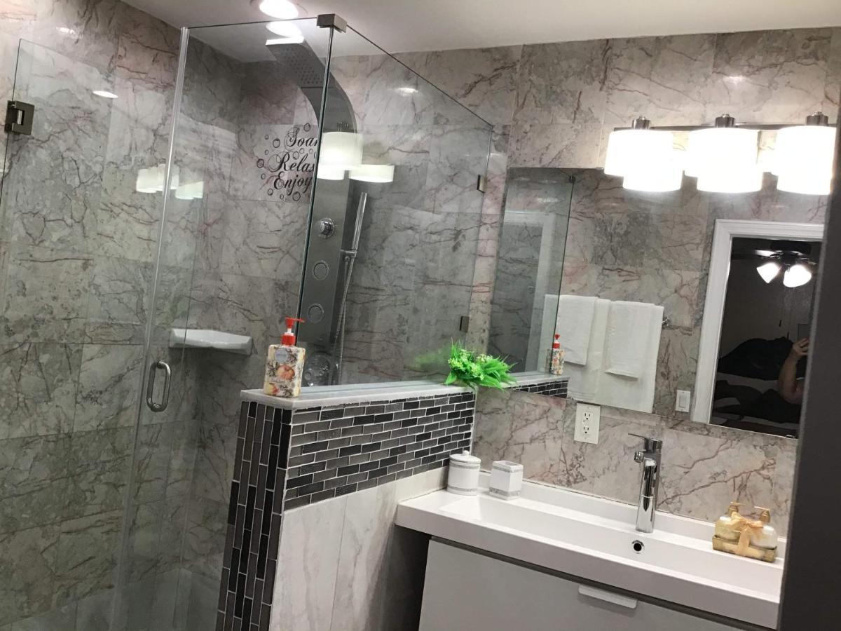 Mary's Luxury House Holiday home Tampa